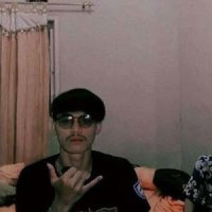 suci pratami putri profile icon