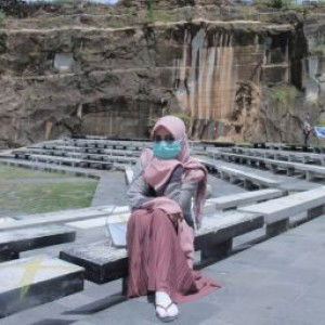 fitri muna profile icon