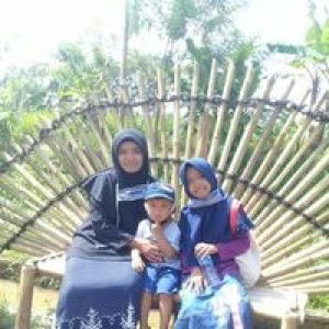 Umi Naila Fadil Al-Azis profile icon