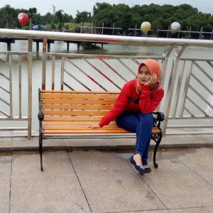 Reni S Nuryanti profile icon