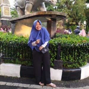 Retna Ninsih profile icon