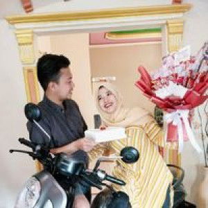 Resti Lisdayanti Paula profile icon