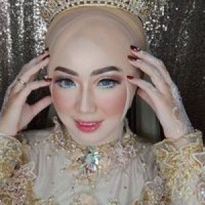 Siti Nuraini Aini profile icon