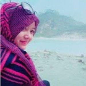 Esti Warzukni profile icon