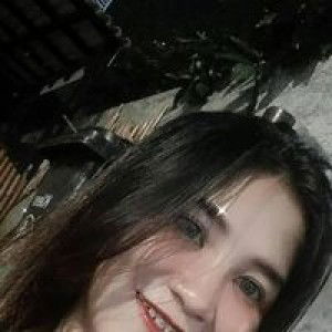 Indah Choirunisyah profile icon