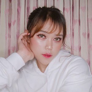 YASHBIEE profile icon