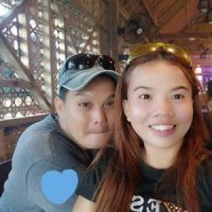 Trishia De Lira profile icon