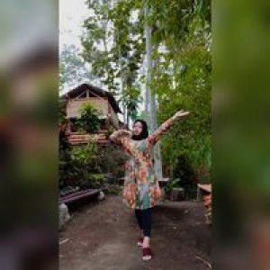 Putri Ika Rahmawati profile icon