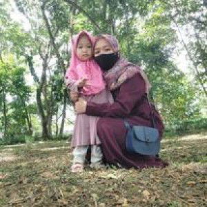 Rahma Wati profile icon