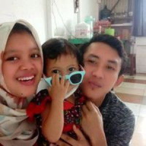 Reni setiawati profile icon