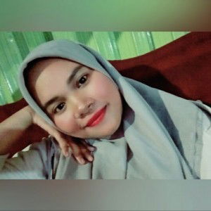 Ratih Septianingsih profile icon