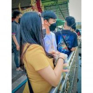 มั่งมี ศรีสุข. profile icon