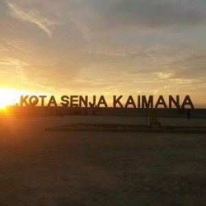 tri yuniarti profile icon