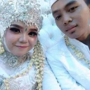 Ayu Solikhah profile icon