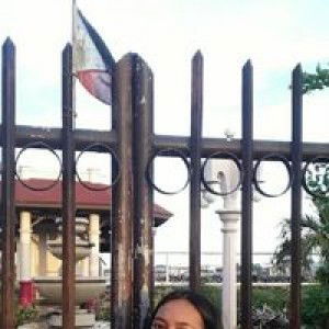 Rowena Castillo profile icon