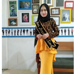 mona pramita profile icon