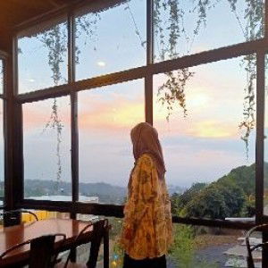 khalida sri utami profile icon