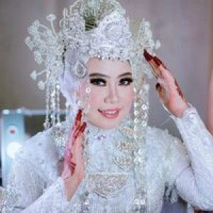 Syarifah Devi Rostavia Al-Idrus profile icon