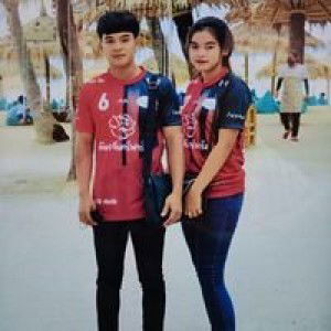 พลอย ย. profile icon