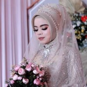Yani Sipolins profile icon