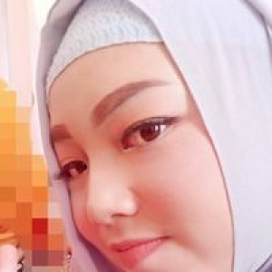 Iiw Hayati Uyee profile icon