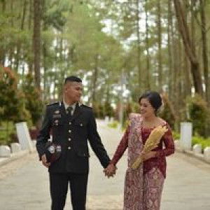 Desi Christmawaty Sinaga profile icon