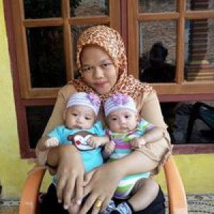 Yossi Intan Sofia profile icon