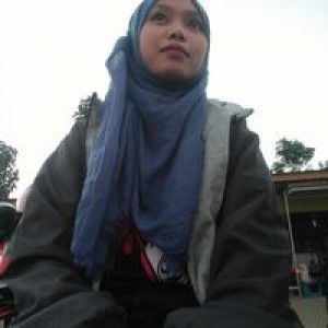 Indah Watiae profile icon