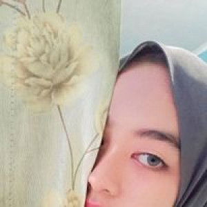 Putri Nuraini profile icon