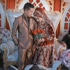 Dewi Iswan profile icon