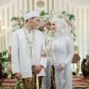 Intan Dian Purnamasari profile icon