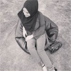 Cik Yana profile icon