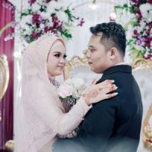 Dea Yulia profile icon