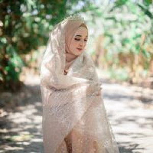 Emi Yuliyanti profile icon