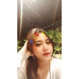 Laras Dea Anggraeni profile icon