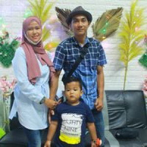 Yomi Sari profile icon