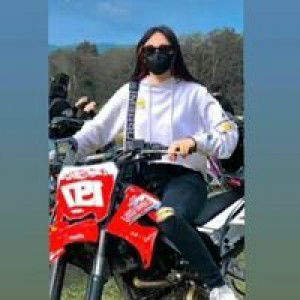 Rea April profile icon