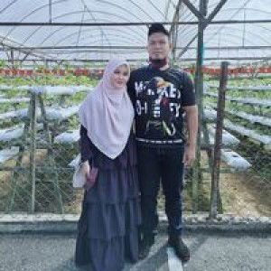 Putri Balqis profile icon