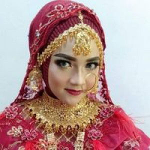 Darojatur Rofi'ah profile icon