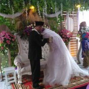 Fitria Nurmuhamad profile icon