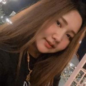 Aom Varunya profile icon