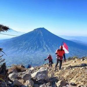 Sekar Tanjung profile icon