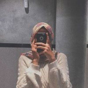 Fitriana Nur profile icon