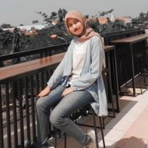 Dhevia Anggraeni profile icon