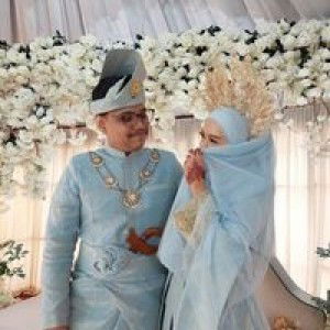 Nur Azmina profile icon