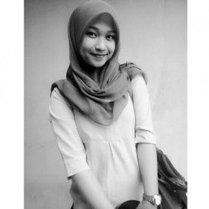 Tina Azmi profile icon