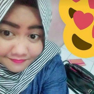 Rr Eva Febry Iswanti profile icon