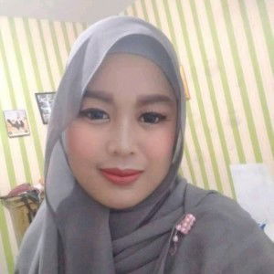 Yuliya Mucharoh profile icon