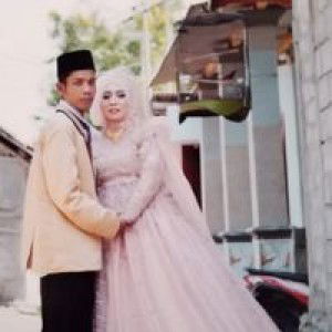 anik sulistyaningtyas profile icon