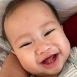 Dwi Putri Aryenti profile icon